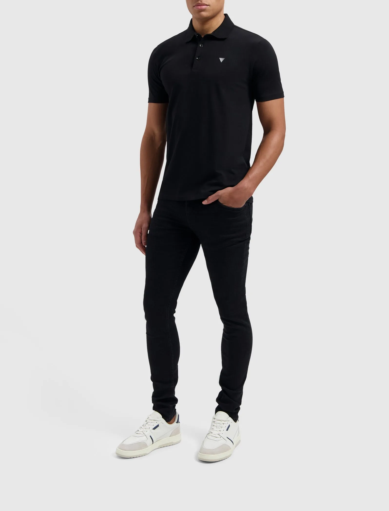 Essential Triangle Polo | Black